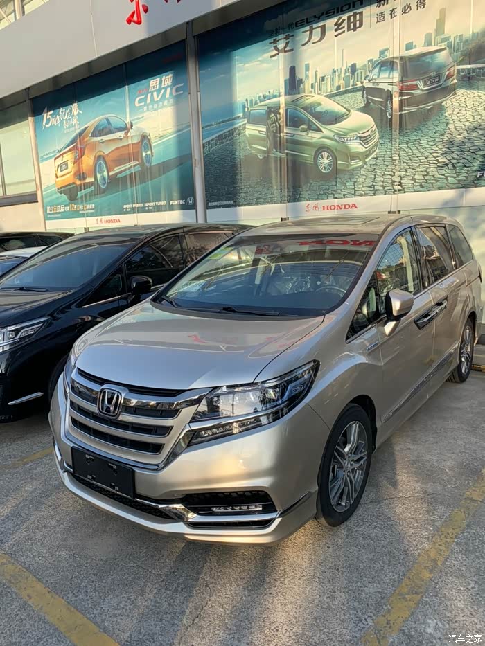 金色艾力绅2019舒适版,订车一个月还没到