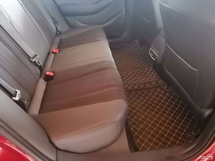 看传祺ga6内饰空间
