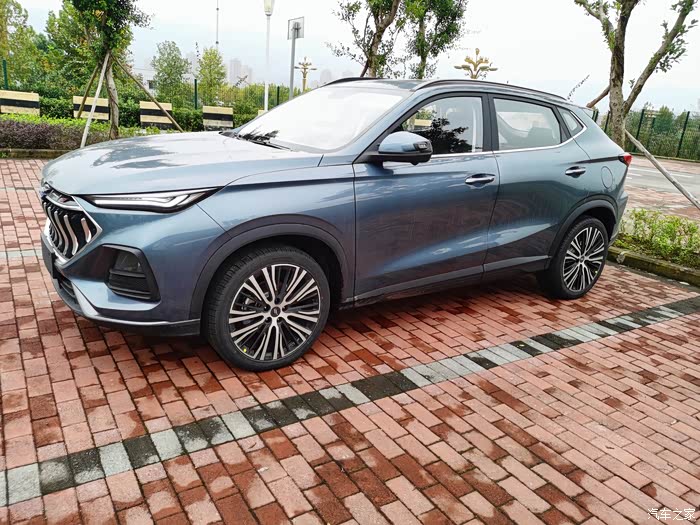 谁有浩宇蓝的照片要真车实照不要电脑图