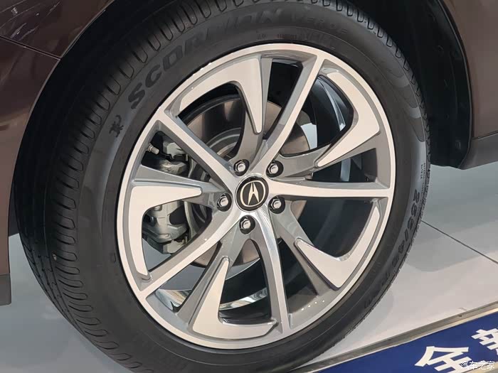 这个rdx轮毂挺漂亮20寸的