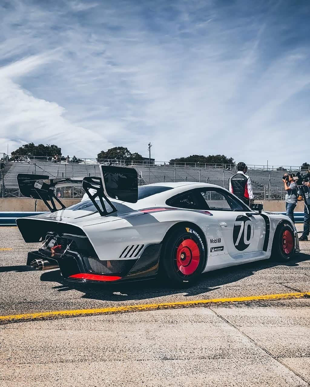 porsche 935赛车 庆祝保时捷70周年版本