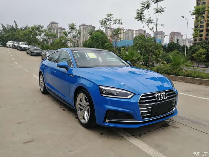 奥迪a5sportback个性化颜色照片分享巫毒蓝