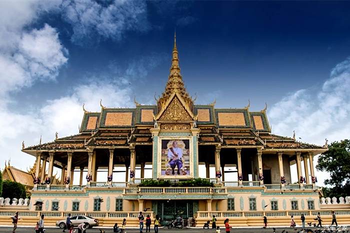 走访柬埔寨独立宫广场金边皇宫