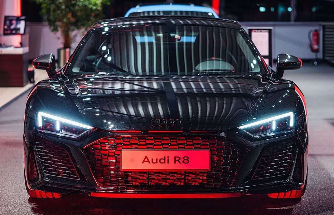 奥迪r8精致的尾灯非常大气