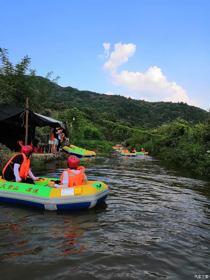 wey你而来婚车队麻城木子店田景山漂流之旅