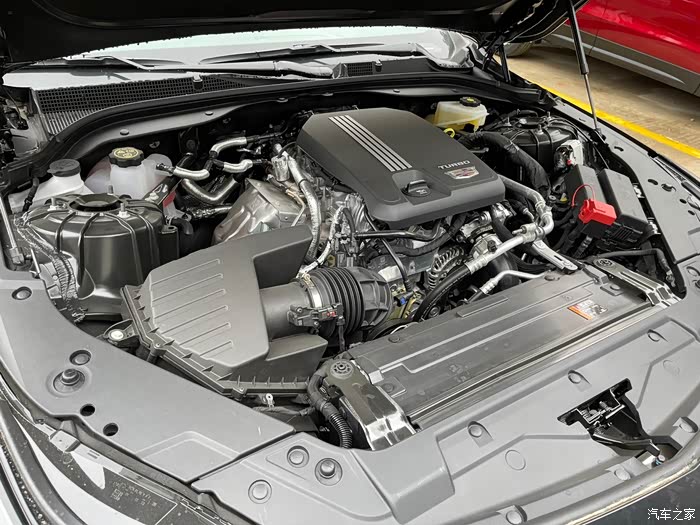 喜提凯迪拉克ct5