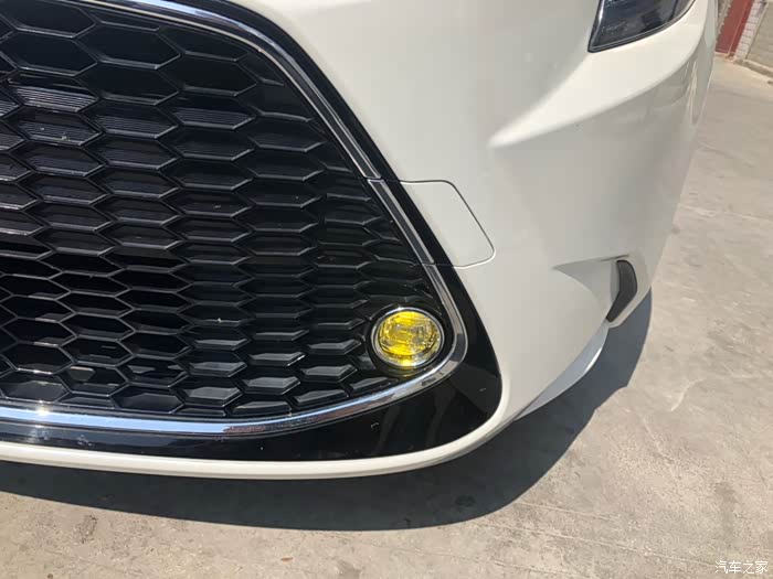 21款雷凌加装雾灯