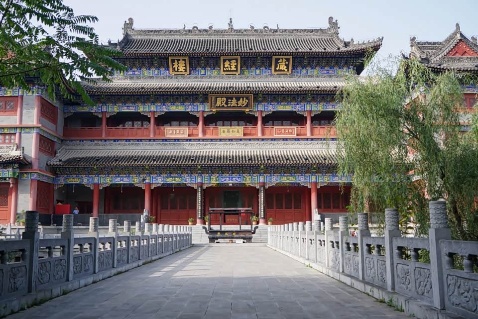 我喜欢草堂寺,是因为它的美和里边神奇的宝贝