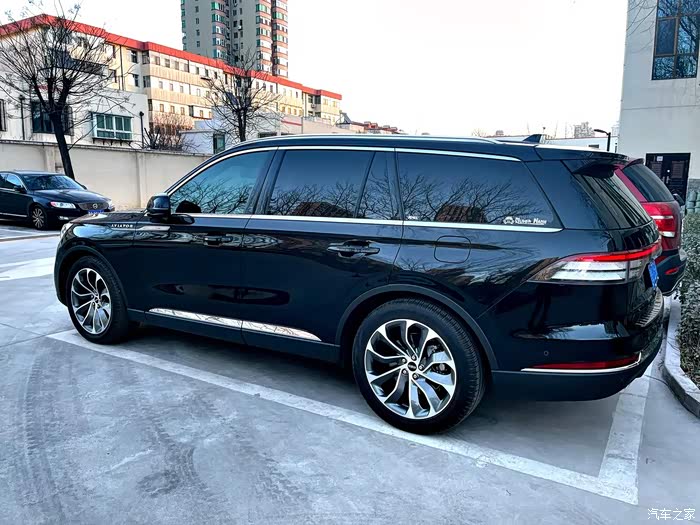 长安林肯飞行家的确是一款大型城市suv
