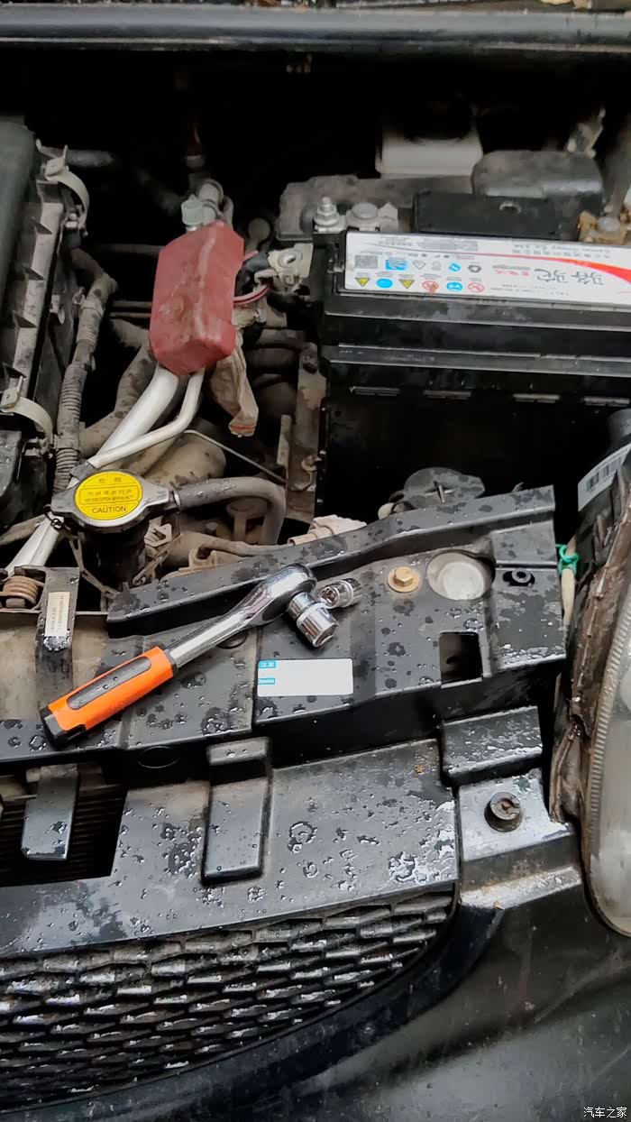 比亚迪f0的原状电瓶是40ah现在45ah的卖的价还低些,想直接换45ah