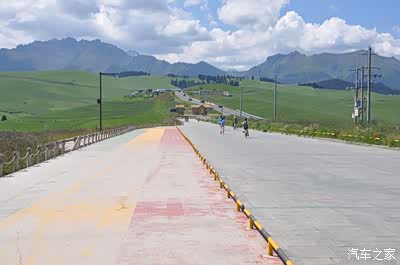 这就著名天山怪坡坡费劲坡自行车都需要踩溜烟自己来