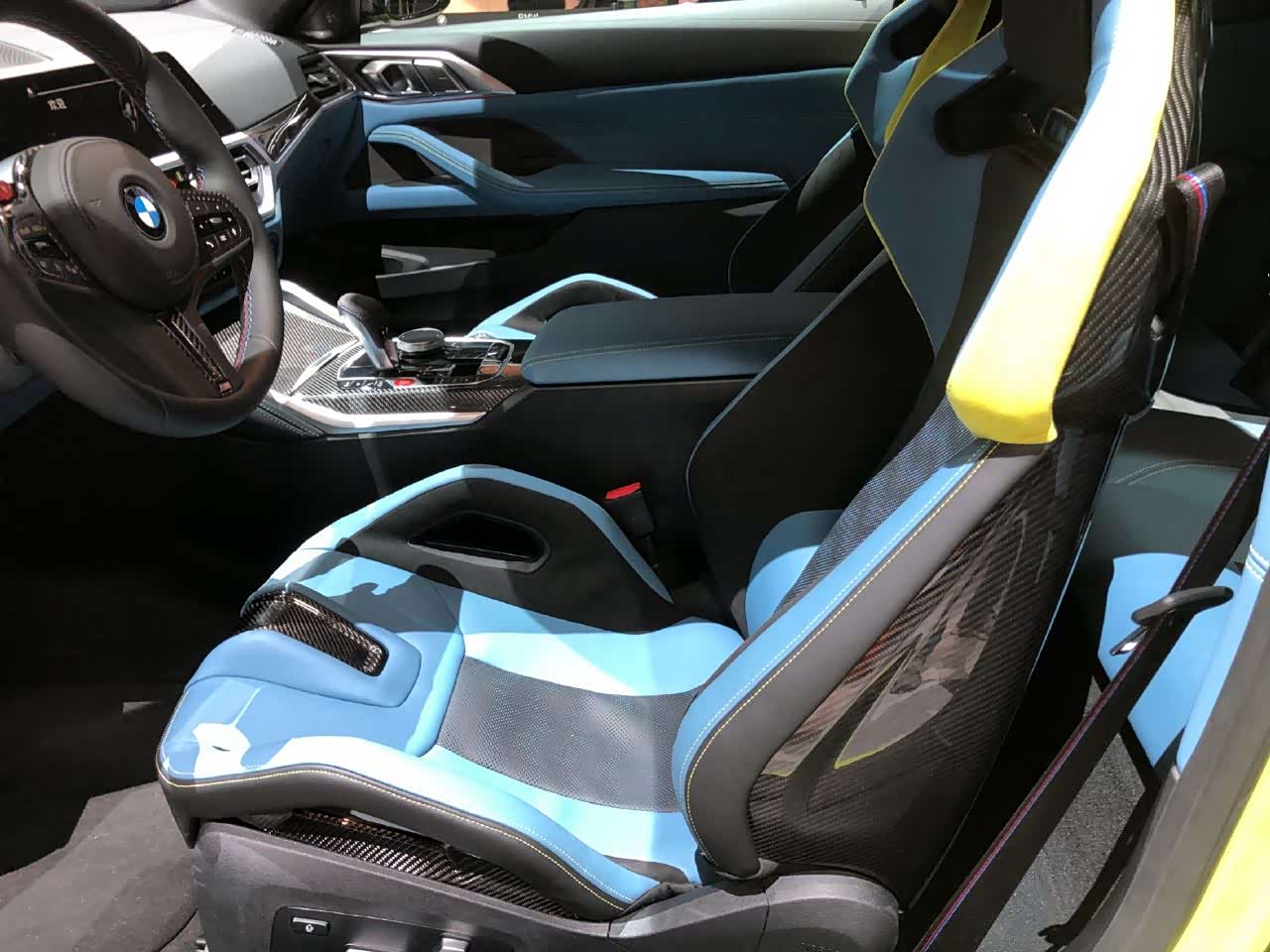 【图】全新一代宝马m4雷霆版,这个碳纤座椅太香了,喜欢_宝马m系论坛_