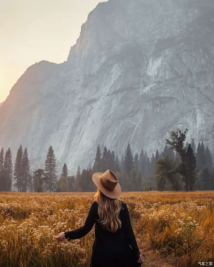 游历世界留下一个又一个自己那曼妙迷人的身影