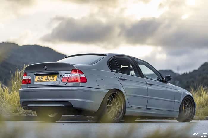 【图】这台四门的e46改的非常好看_宝马3系论坛_汽车之家论坛