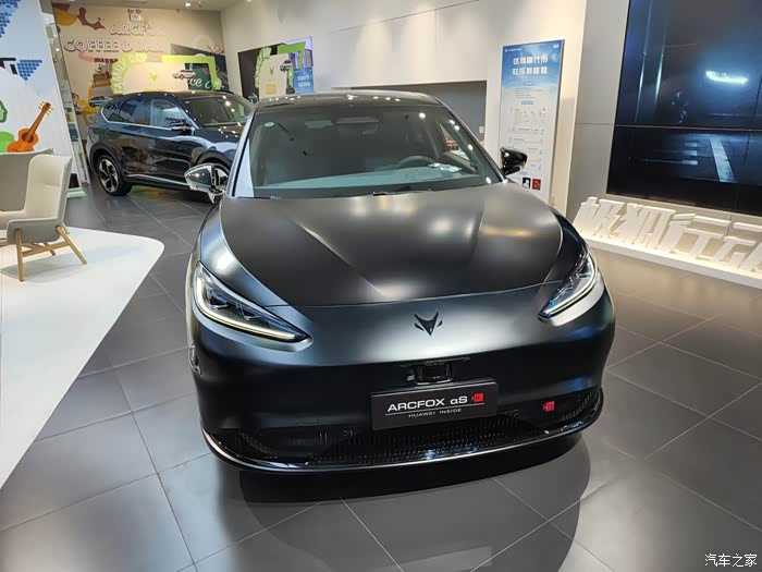 华为hi版极狐阿尔法s新车上市丨实车照片与大家分享一睹为快