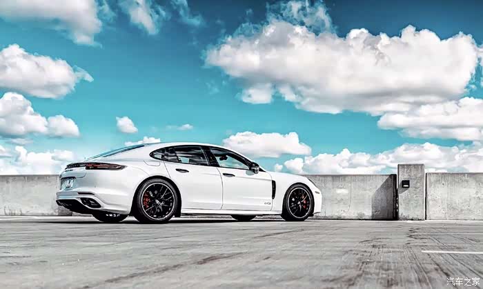 保时捷panameragts行政级四门运动车太帅了