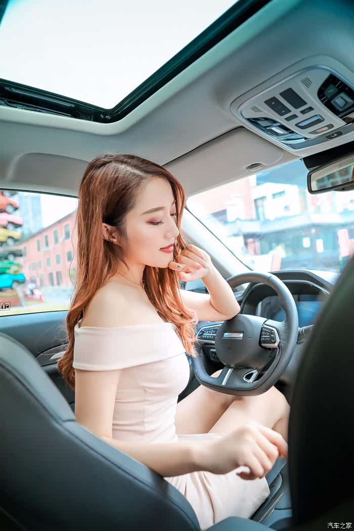 我们的女孩无需借光我就是太阳哈弗f7x与性感女神初次约会