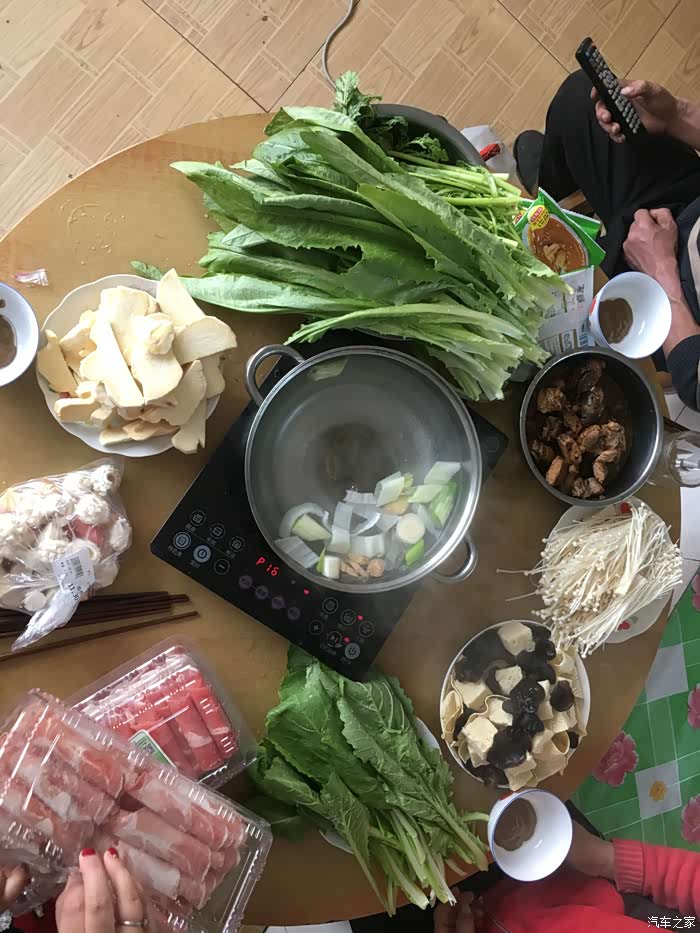 回农村老家也要吃火锅