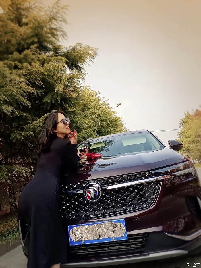 秋天是一首诗那香车美女是首歌