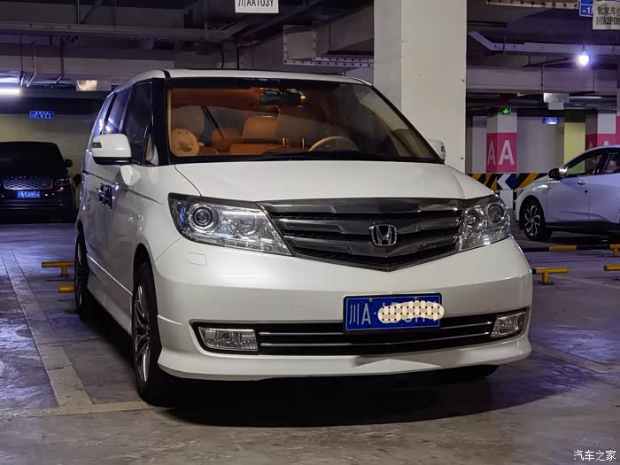 【图】15款老艾力绅尊贵,小改补齐部分短板_艾力绅论坛_汽车之家论坛