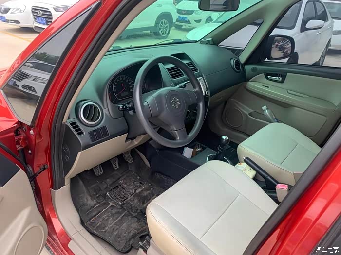 出一台11年的手动铃木天语sx4