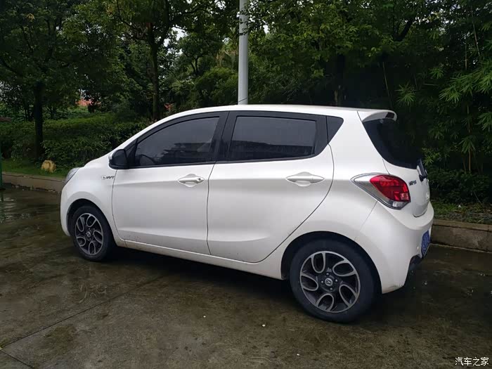 【四川长安家族】小巧玲珑,新奔奔外观实拍.