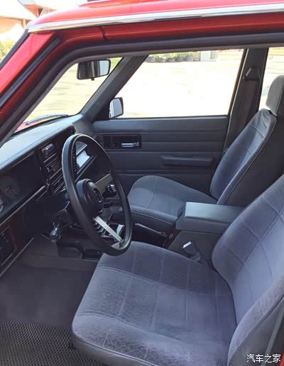 它叫小切诺基 213