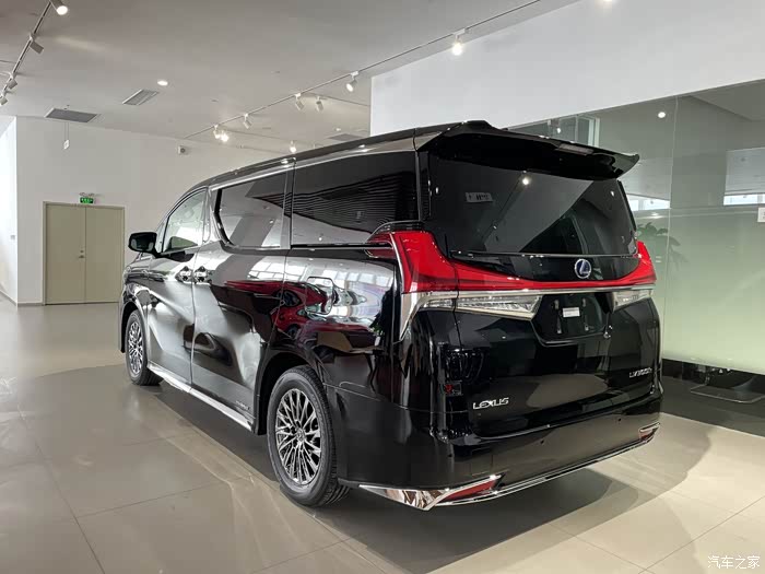 【图】lm300h 4座 黑/米 图片鉴赏_雷克萨斯lm论坛_汽车之家论坛