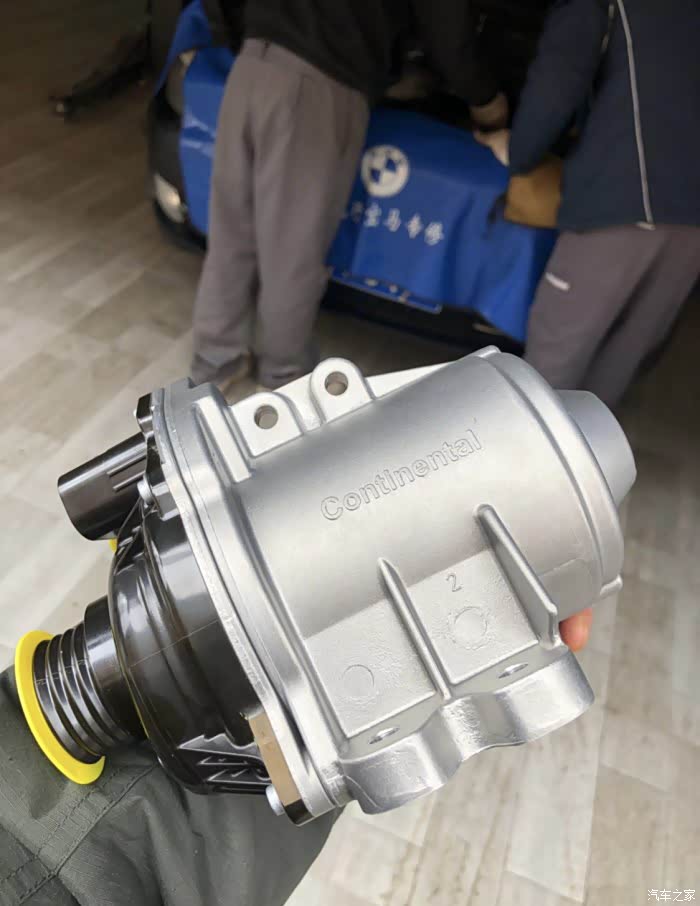 全民用车记宝马五系水泵修理