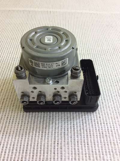 新能源的abs泵,能用的就四款,不要调错了,真实的教训.