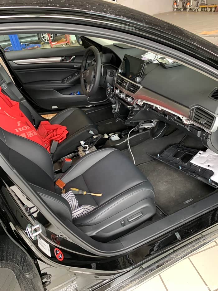 十代雅阁混动锐智版异响问题