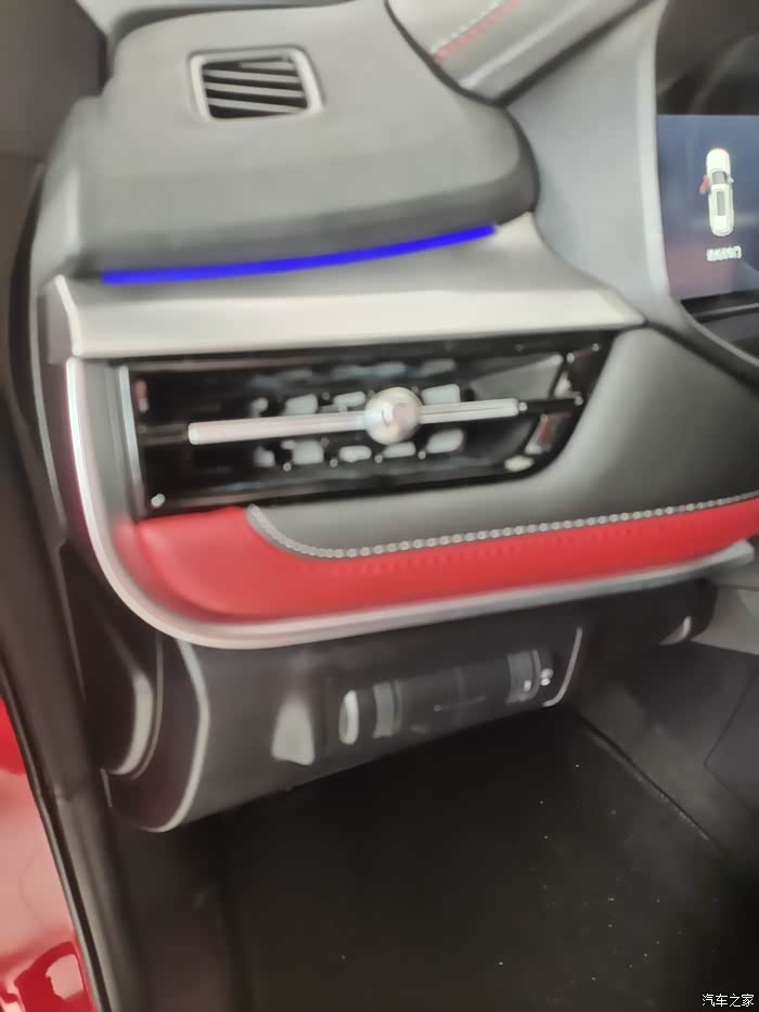 阳光灿烂,有台瑞虎7,出去玩再也不怕暴雨跟大太阳了