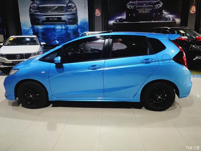 【图】估计这是成都最后一台天空蓝潮跑 了_飞度论坛_汽车之家论坛