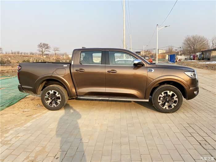 乘用皮卡兼顾舒适和实用长城炮超值的选择