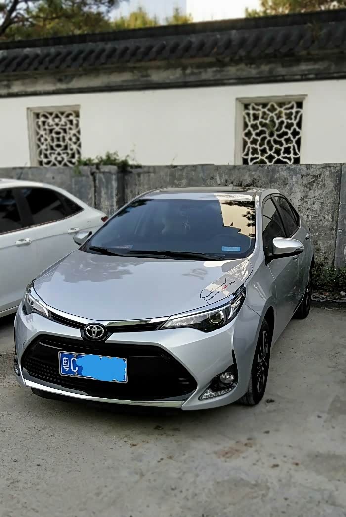 雷凌水晶银好看吗