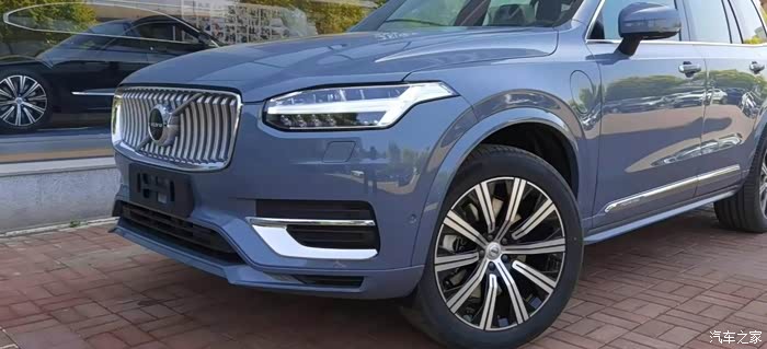 定制半年的闪银灰xc90t8天津提车记
