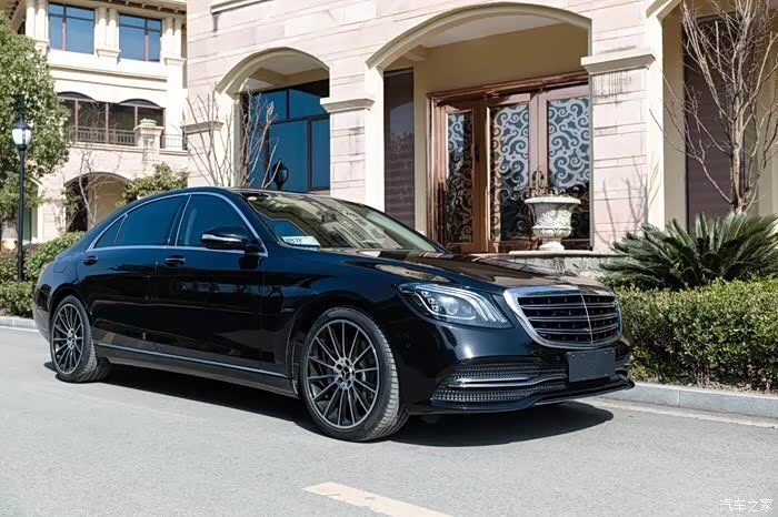 跑的少 奔驰s w222一年大约耗费多少钱