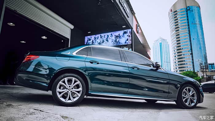 【图】英伦绅士 | 奔驰e改色暗夜英国绿_奔驰e级论坛_汽车之家论坛