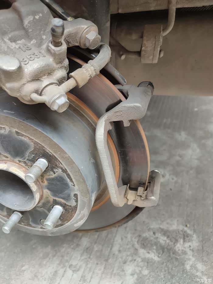 14年产骐达换刹车片