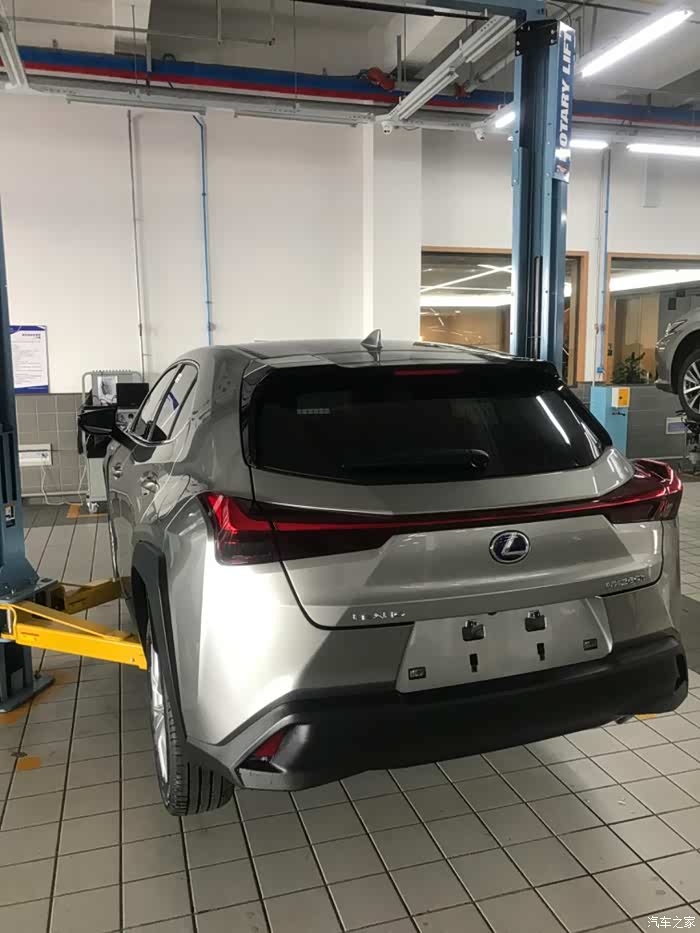 【图】ux260h探酷提车记,媳妇儿人生中的第三辆车_雷克萨斯ux论坛