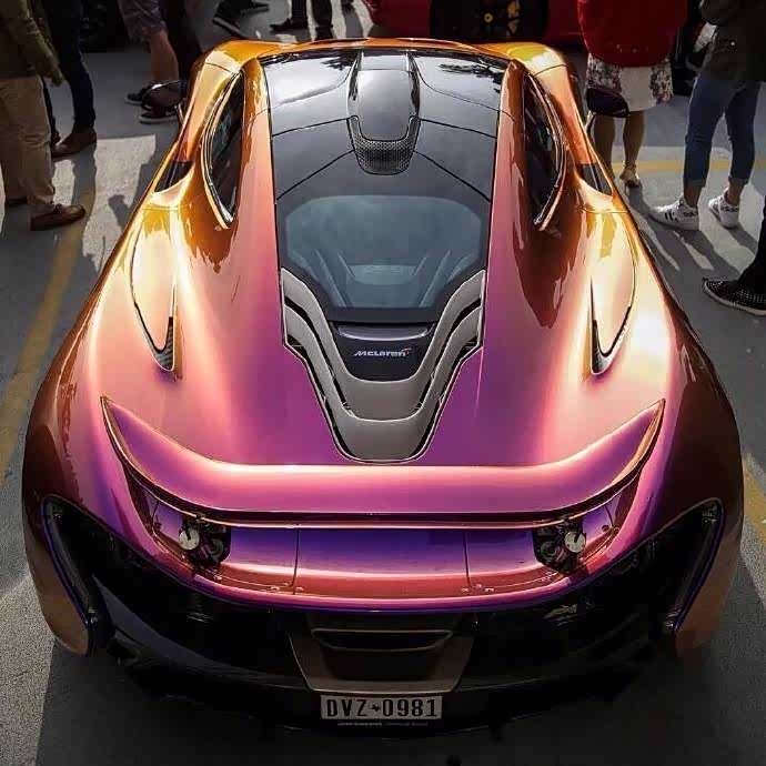 迈凯伦p1,酷炫剪刀门.