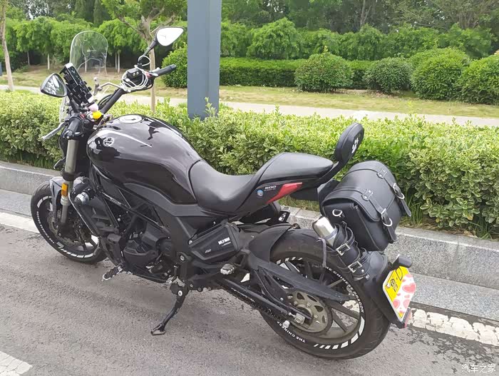 贝纳利502c加装后座尾包