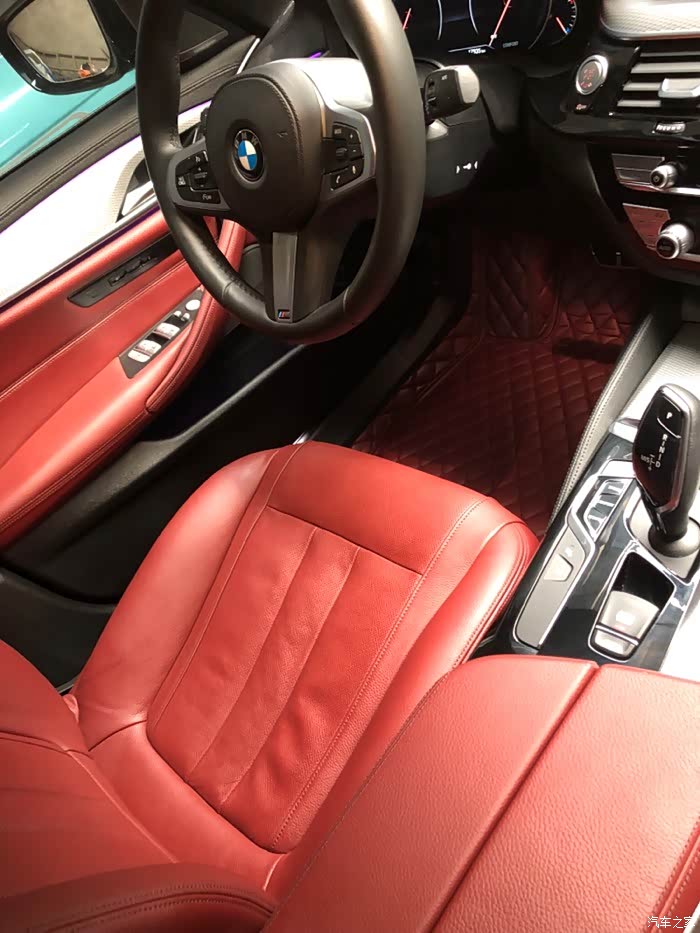 大神们都晒晒你家宝马5系的颜色,纠结选什么颜色好