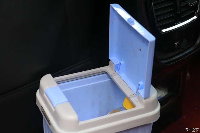 【家家众测】雨露均沾米家车载无线充气宝之垃圾桶