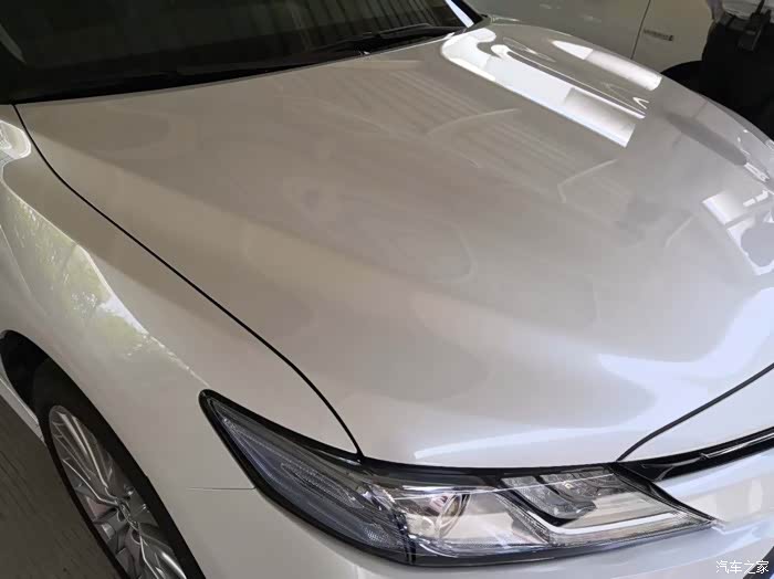 八代凯美瑞hg铂金珍珠白 欧泊银那个颜色好看