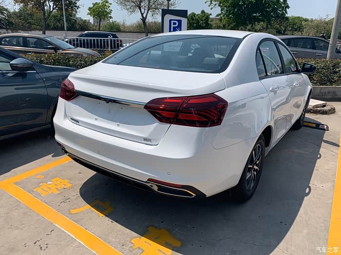 吉利帝豪,品质向上