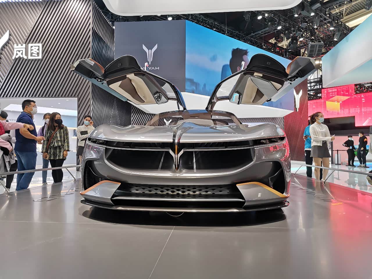 岚图iland即将起飞艺术精品