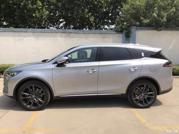 求比亚迪唐dm钛泽银图片