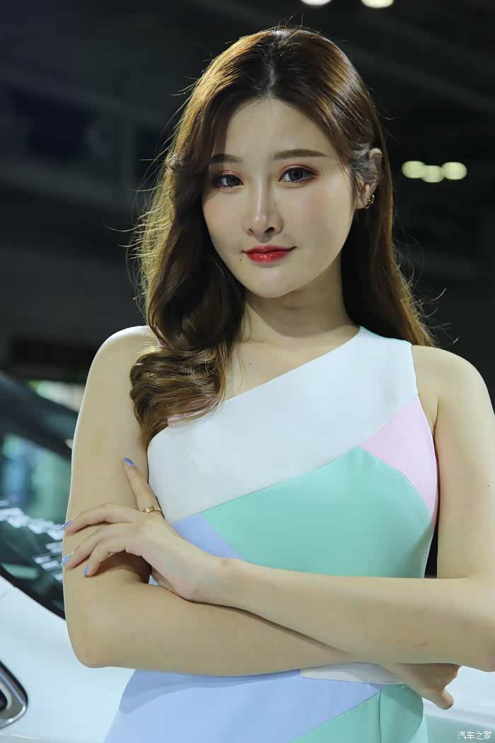 告别2021兰州车展上本田展台的清爽车模