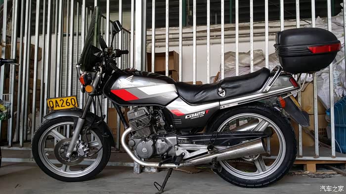 收了辆本田cb125x双杠的2800贵吗